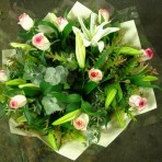 Bouquet of roses and lilies